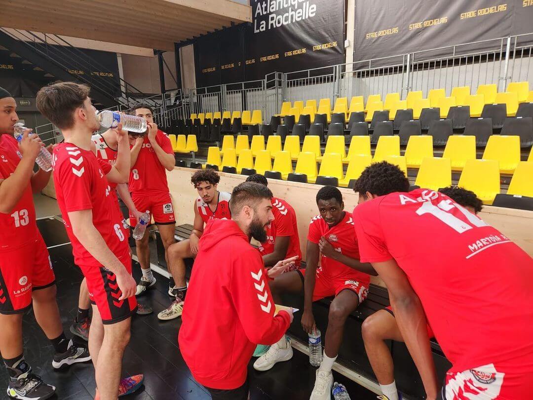 Aix Maurienne savoie basketball équipe espoir